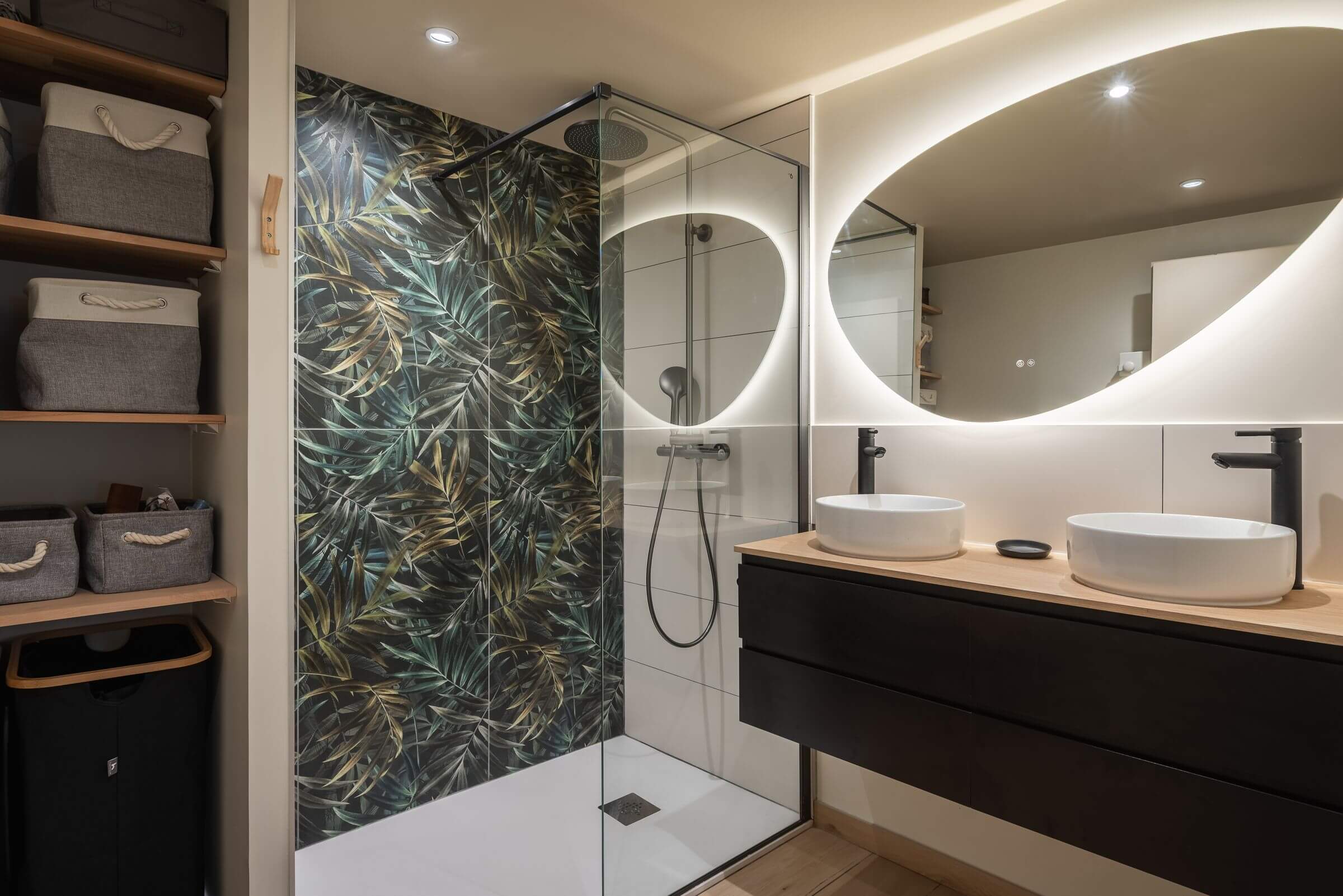 Aménagement de combles à Saint Jean de Moirans - salle d'eau - réalisation Céline Piccarreta - Crédit photo : Aurélien Vivier